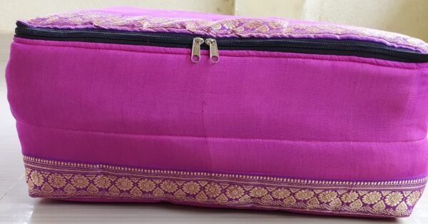 Saree Folder