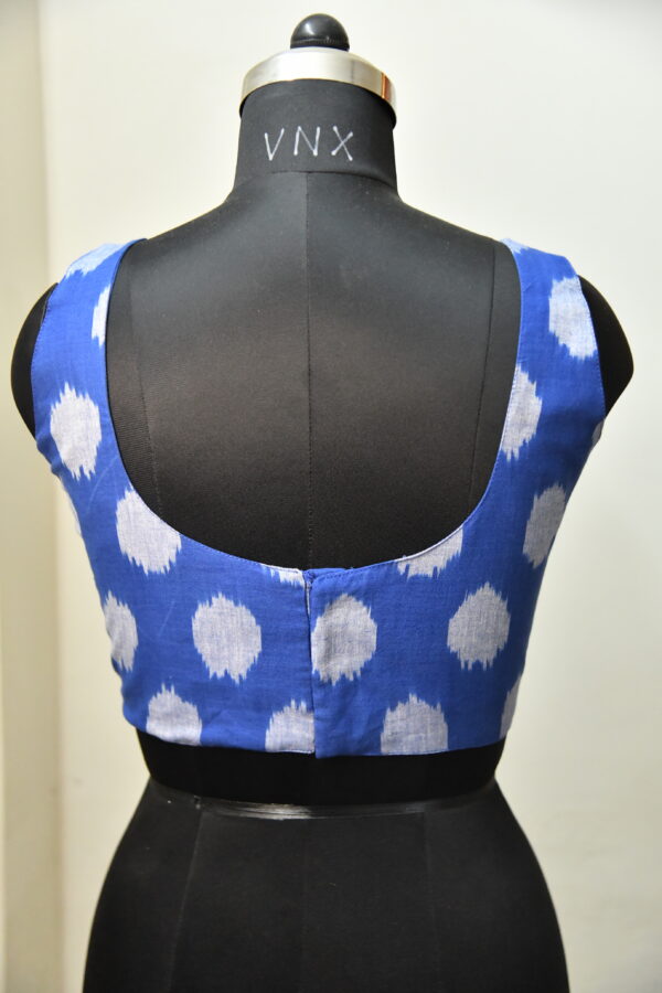 Slivless Simple Blouse - Image 4