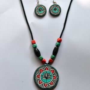 Wooden Neckless With Earing Set In Round  Shape-PD/SA