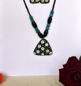 Terracotta Neckless With Earings  in Trangle Shape (Flower Design)-PD/SA