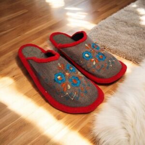 Woolen Flip-Flops (10.16cm*27.94cm)